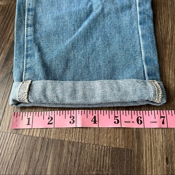 SHEIN Distressed Boyfriend High Waist Style Ripped Jeans - Picture 7 of 15